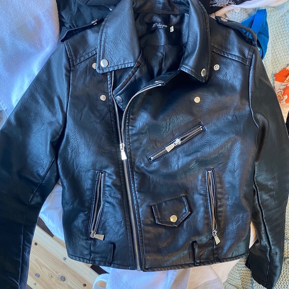 Leather jacket - Picture 1 of 1
